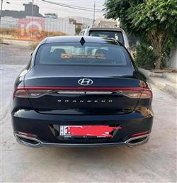 هيونداي أزيرا